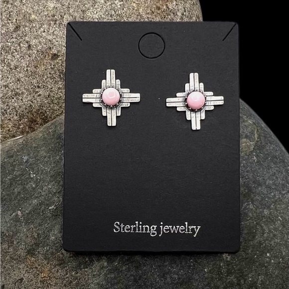 Signed Navajo Sterling Silver Natural Pink Conch Shell Zia Stud Earrings - Picture 3 of 4